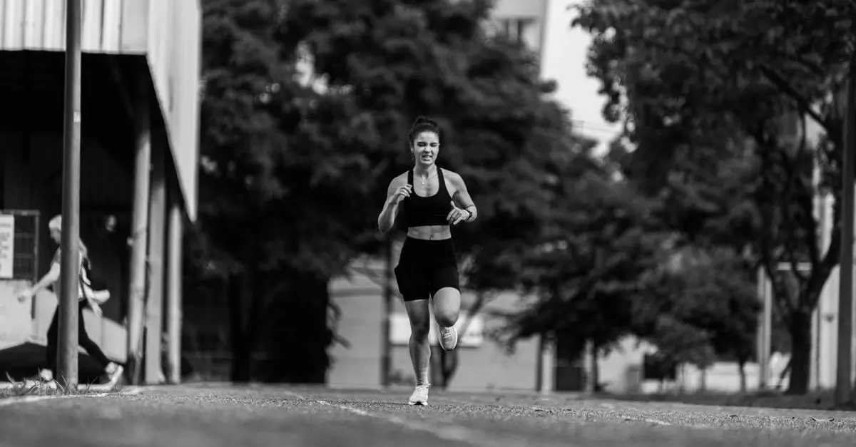 Guide Pratique pour Bien S'échauffer Avant une Course Rapide