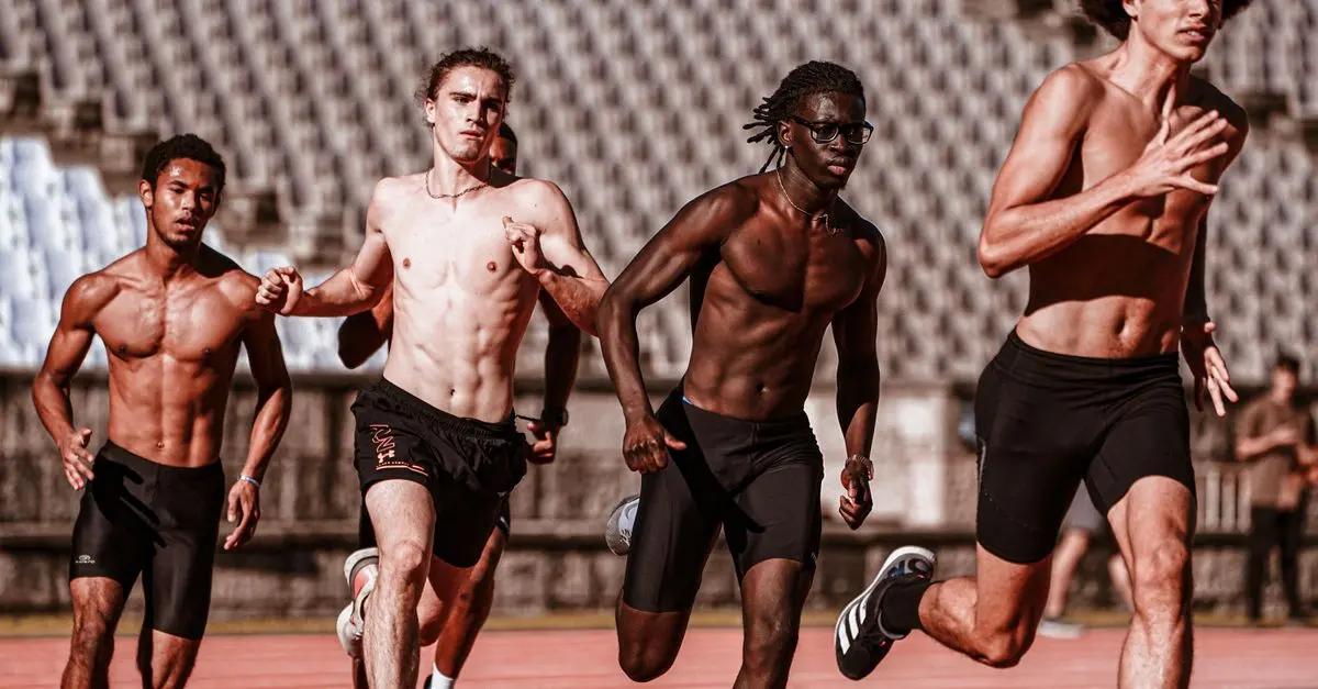 Comment Choisir la Meilleure Stratégie d'Entraînement pour Courses Rapides